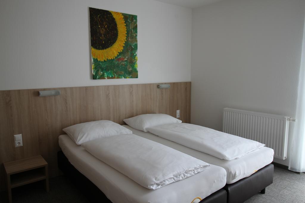 Bernstein-Motel Marchegg Eksteriør billede